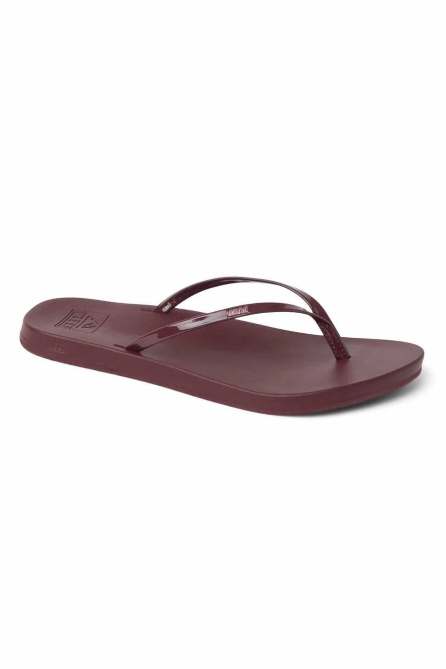 NEW REEF women's cushion slim flip flops in cabernet crush